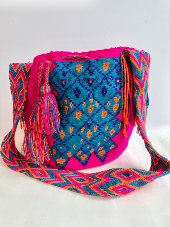 Handmade Wayuu Mochila Bag – Vibrant Colors main image 4